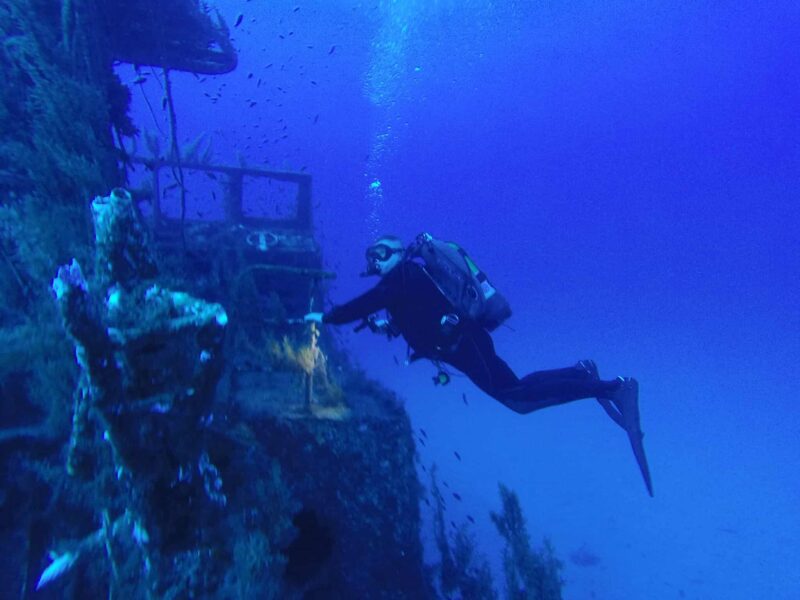 Klub Kalmar – szkolenia nurkowe CMAS, treningi basenowe i aktywna społeczność płetwonurków